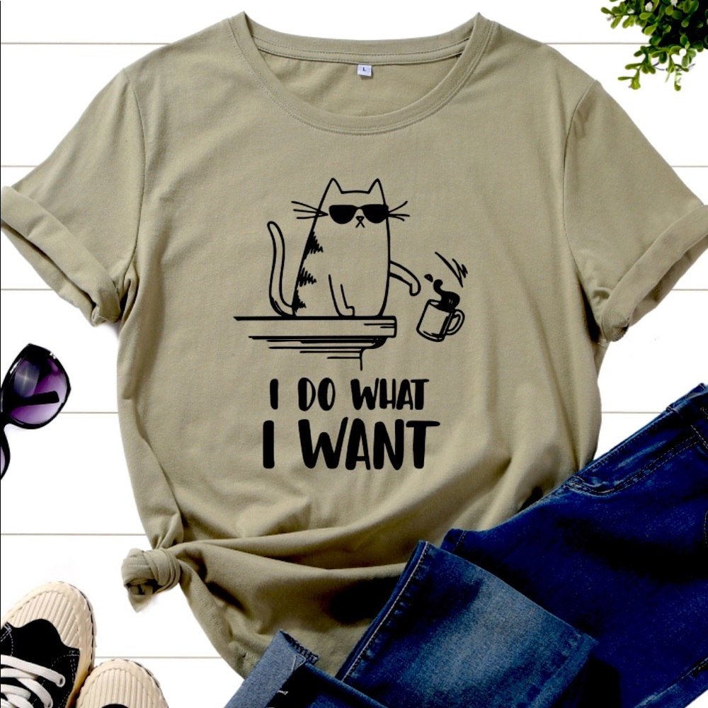 Cat Graphic Tee (NWOT)